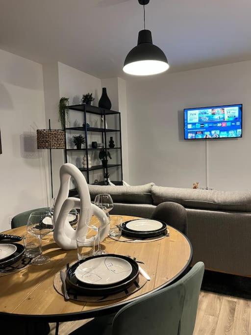 Apartament T3 Moderne - Proche Tram - Parking Prive Angers Zewnętrze zdjęcie